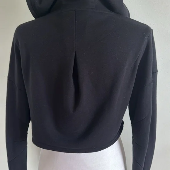 ALO Yoga Extreme Crop Zip Up Hoodie Black - Picture 12 of 13